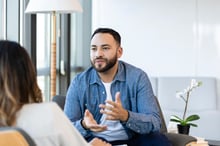 patient_therapist_iStock-2186332790
