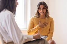 therapist_patient_iStock-1618405337