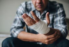 hand_injury_iStock-2157651324